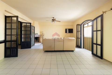 Apartamento T2 Venda em Quarteira,Loulé