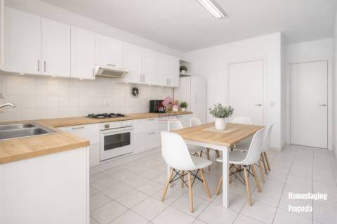 Apartamento T2 Venda em Quarteira,Loulé