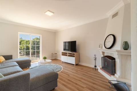 Moradia T4 Venda em Moncarapacho e Fuseta,Olhão