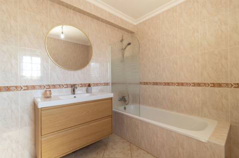 Moradia T4 Venda em Moncarapacho e Fuseta,Olhão