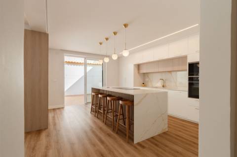 Moradia T4 Venda em Moncarapacho e Fuseta,Olhão