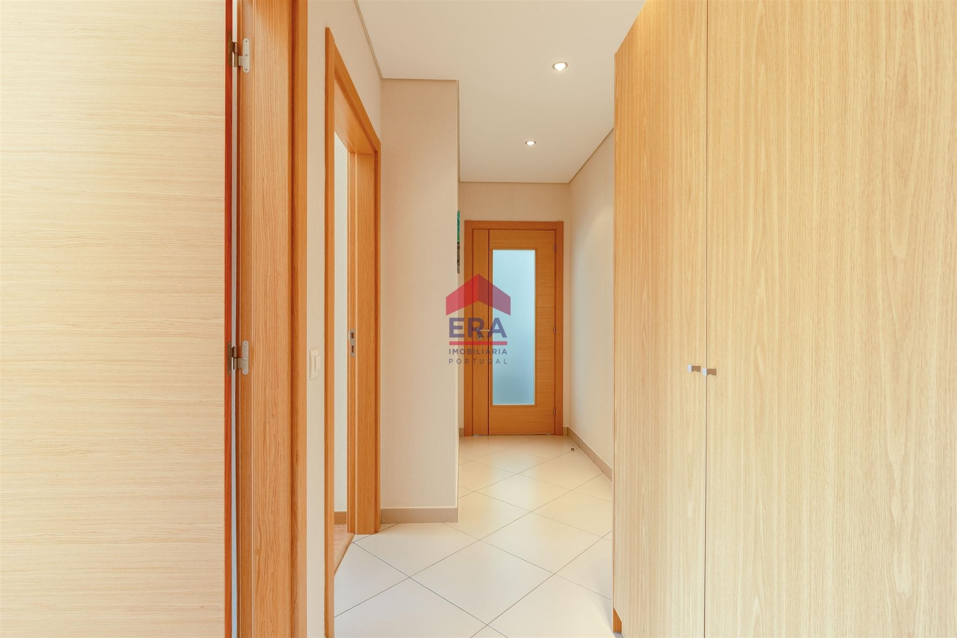 Apartamento T2 Venda em Quelfes,Olhão