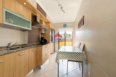 Apartamento T2 Venda em Quelfes,Olhão