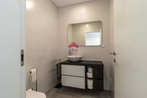 Moradia em Banda T3 Venda em Quelfes,Olhão