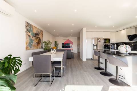 Moradia em Banda T3 Venda em Quelfes,Olhão