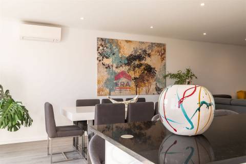 Moradia em Banda T3 Venda em Quelfes,Olhão