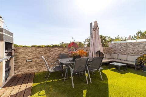 Moradia em Banda T3 Venda em Quelfes,Olhão