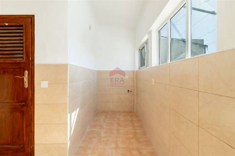 Moradia em Banda T2 Venda em Montenegro,Faro