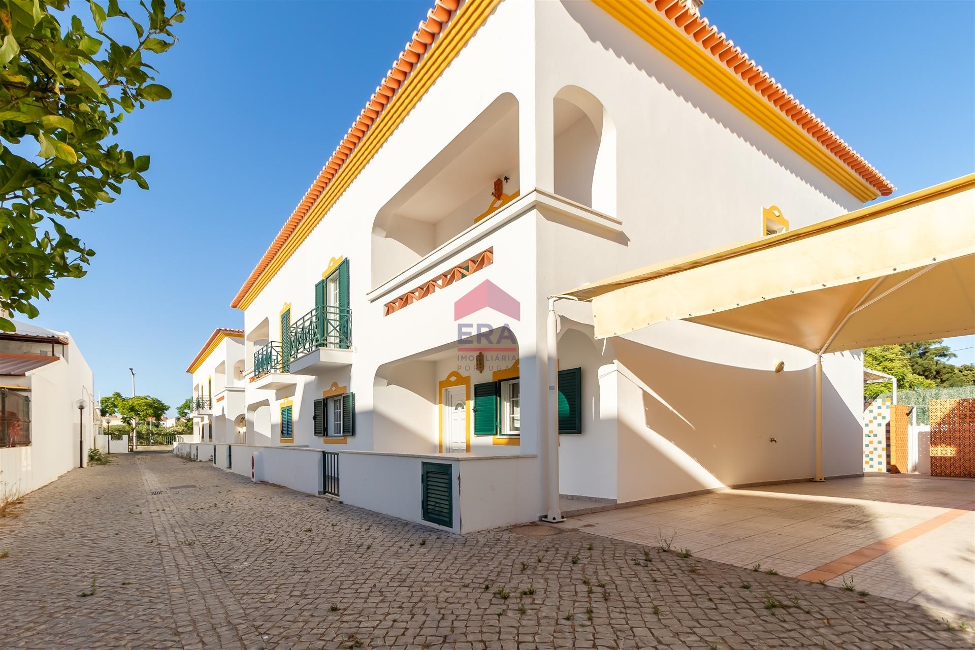 Moradia Geminada T4 Venda em Altura,Castro Marim