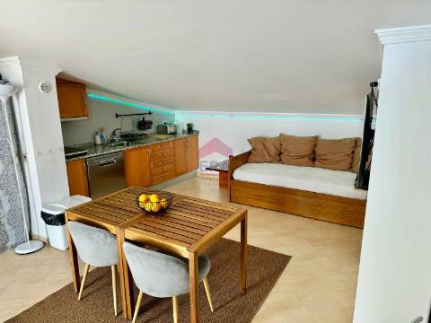 Apartamento T2+2 DUPLEX Venda em Quarteira,Loulé