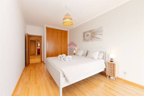 Apartamento T2+2 DUPLEX Venda em Quarteira,Loulé