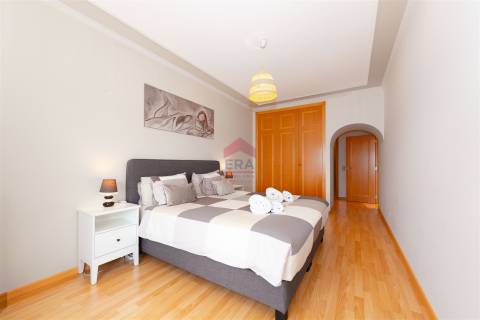 Apartamento T2+2 DUPLEX Venda em Quarteira,Loulé