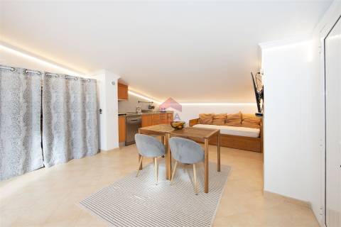 Apartamento T2+2 DUPLEX Venda em Quarteira,Loulé