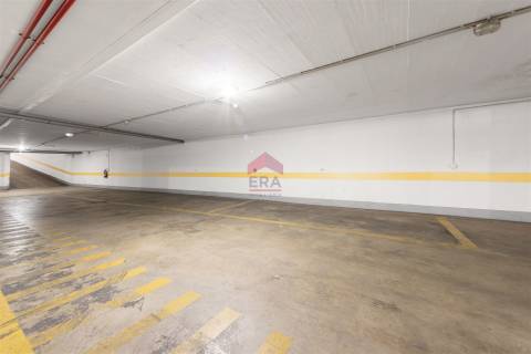 Apartamento T2+2 DUPLEX Venda em Quarteira,Loulé