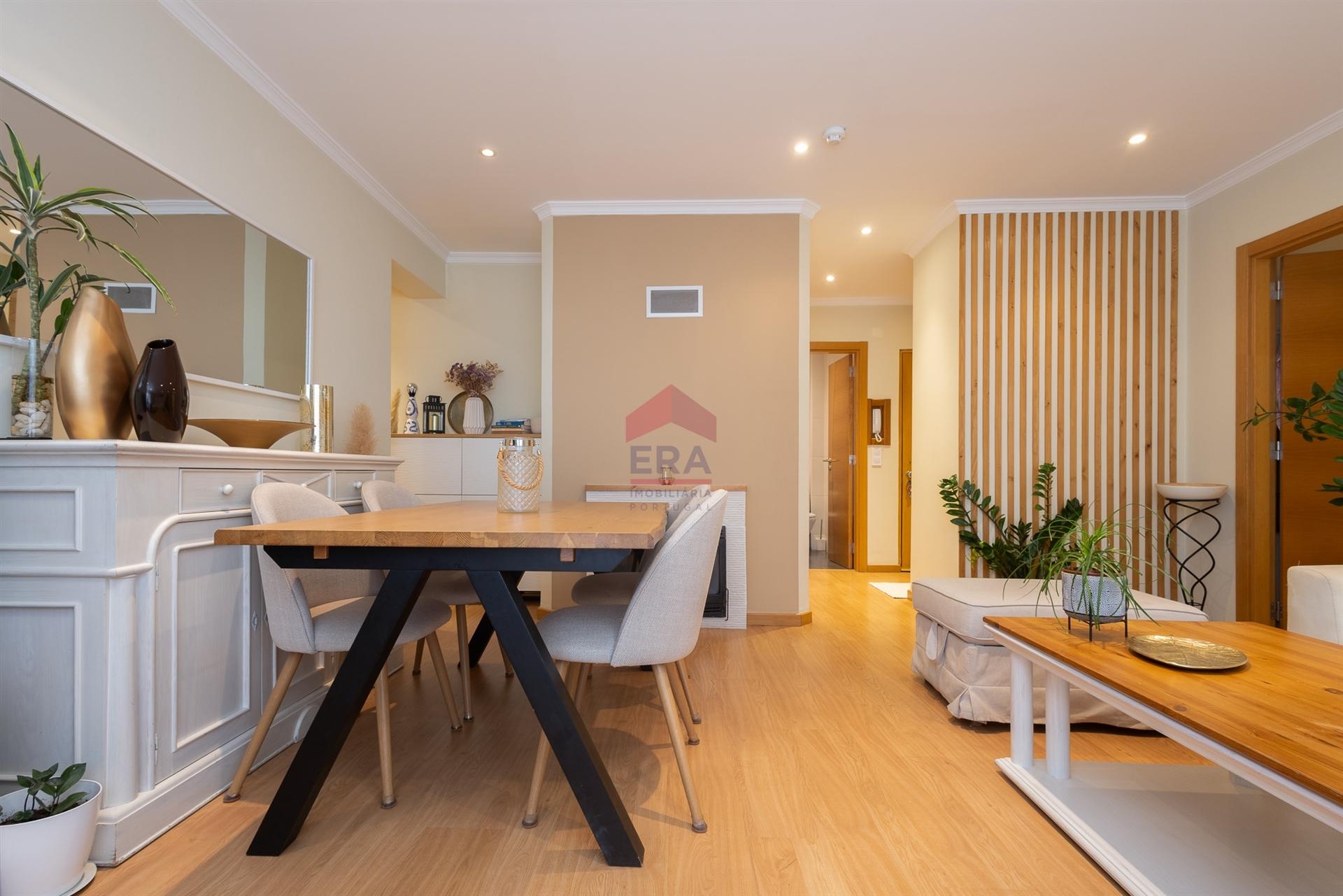 Apartamento T2 Venda em Quarteira,Loulé