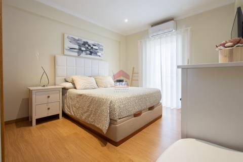 Apartamento T2 Venda em Quarteira,Loulé