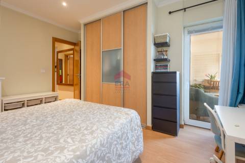 Apartamento T2 Venda em Quarteira,Loulé