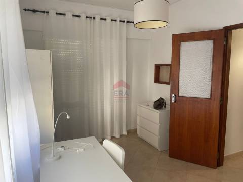 Apartamento T3 Venda em Faro (Sé e São Pedro),Faro