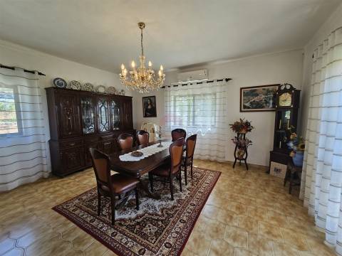 Moradia Isolada T3 Venda em Santa Bárbara de Nexe,Faro