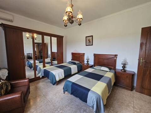 Moradia Isolada T3 Venda em Santa Bárbara de Nexe,Faro