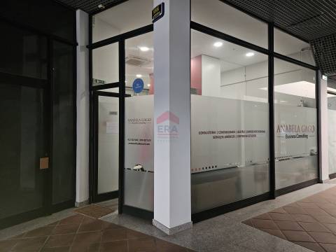 Loja  Arrendamento em Faro (Sé e São Pedro),Faro