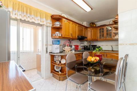 Apartamento T3 Venda em Olhão,Olhão