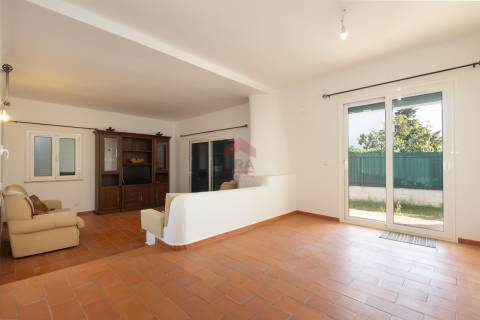 Moradia T3 Venda em Albufeira e Olhos de Água,Albufeira