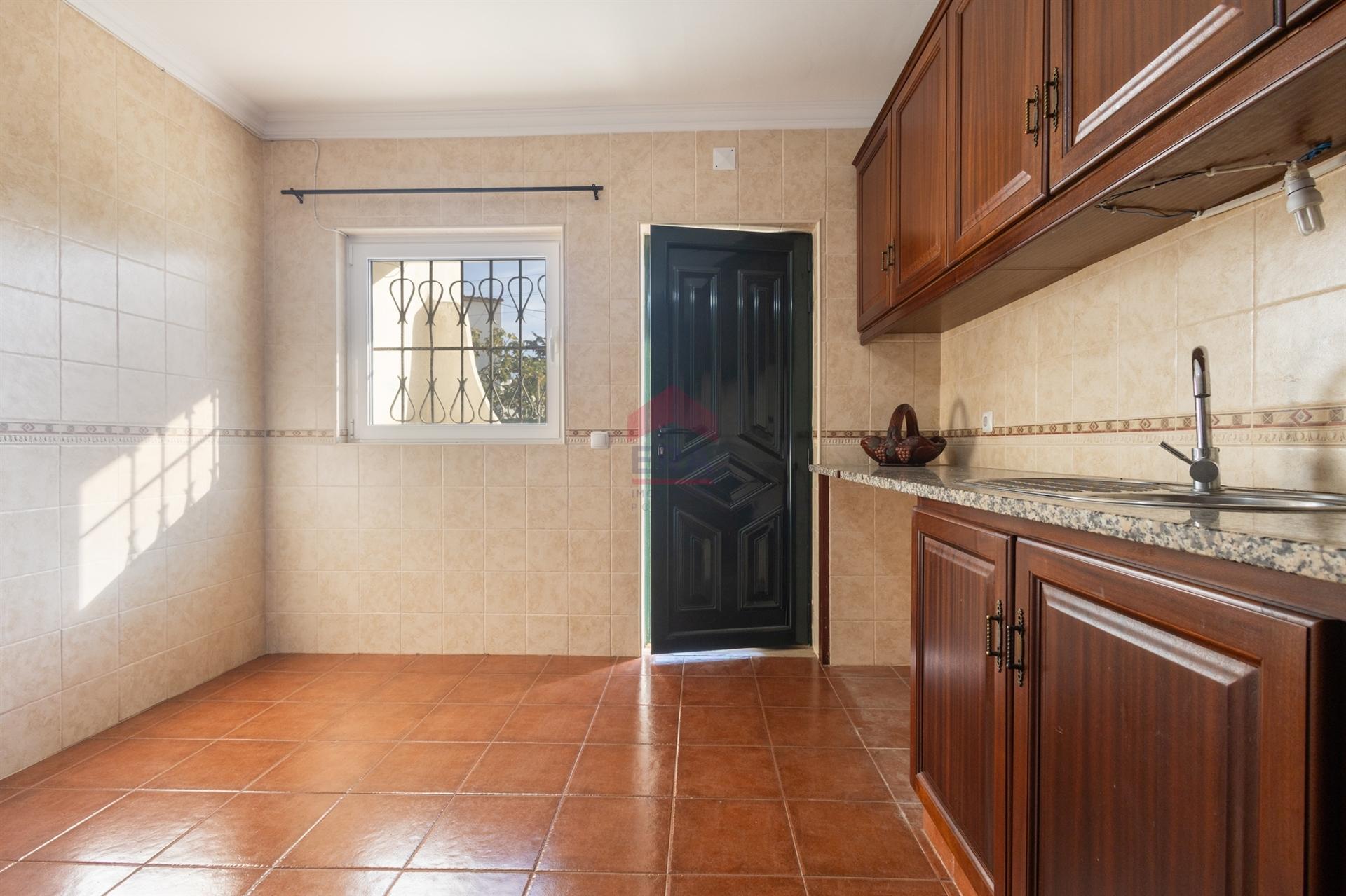 Moradia T3 Venda em Albufeira e Olhos de Água,Albufeira