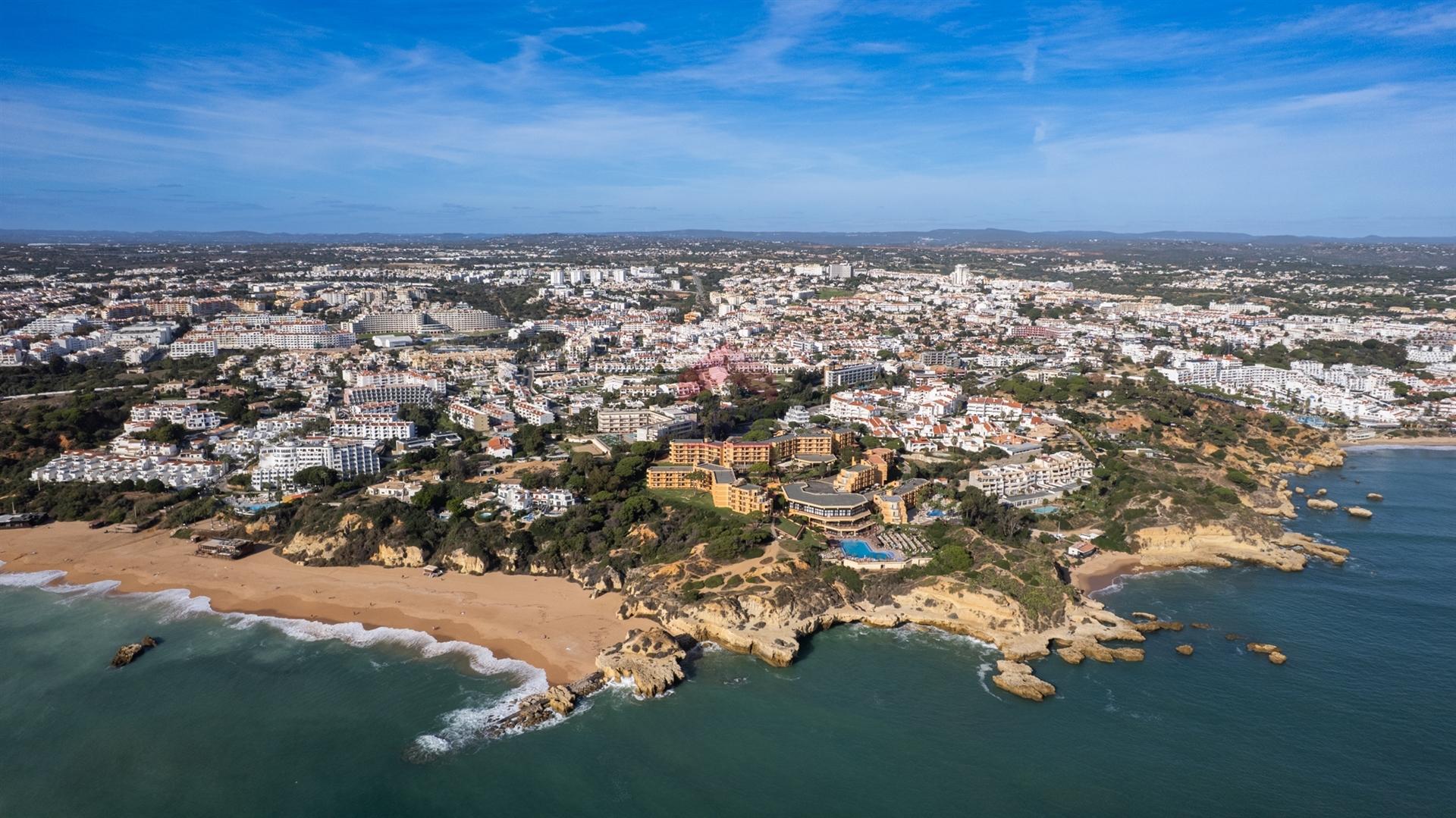 Moradia T3 Venda em Albufeira e Olhos de Água,Albufeira