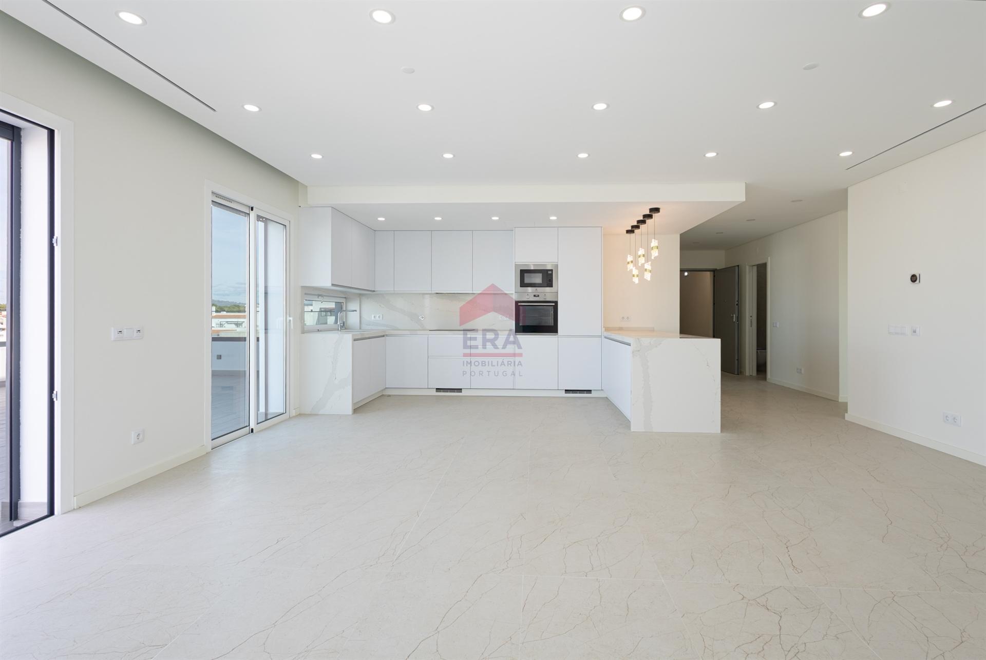 Apartamento T3 Venda em Quarteira,Loulé