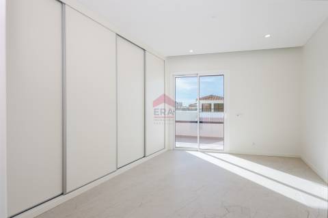 Apartamento T3 Venda em Quarteira,Loulé