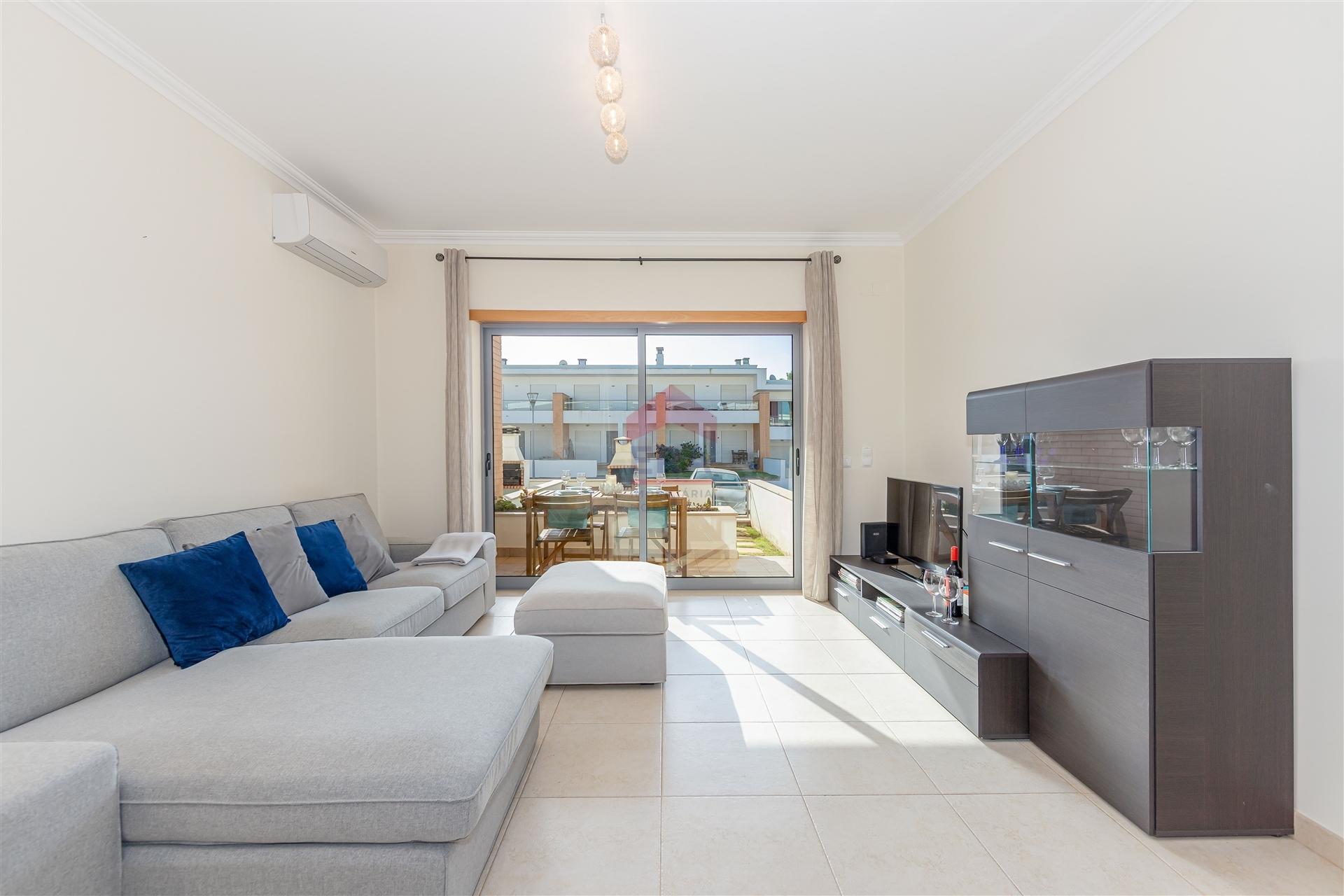 Apartamento T2 Venda em Albufeira e Olhos de Água,Albufeira