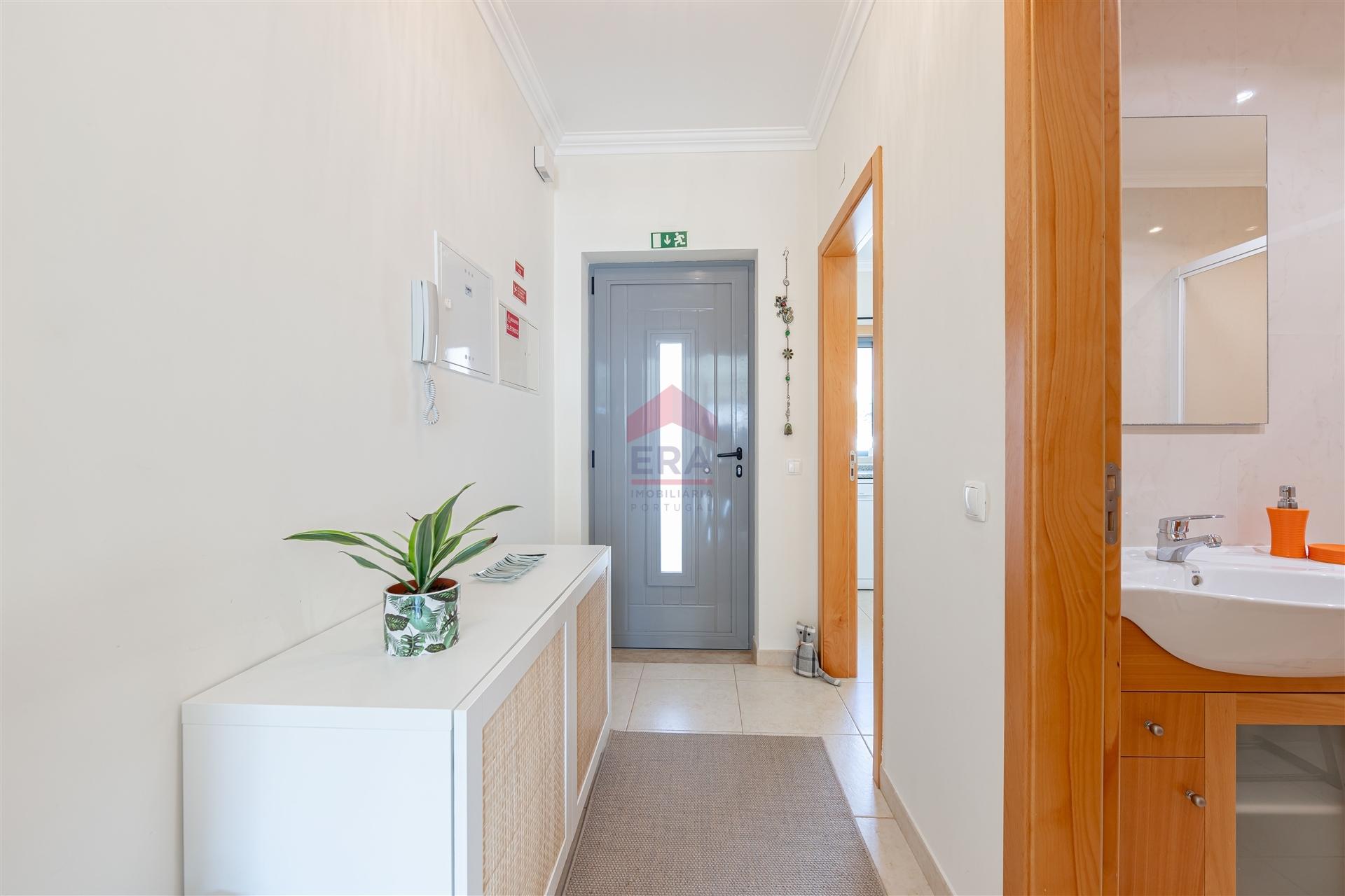 Apartamento T2 Venda em Albufeira e Olhos de Água,Albufeira