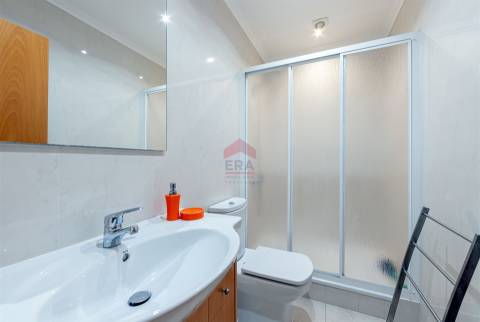 Apartamento T2 Venda em Albufeira e Olhos de Água,Albufeira