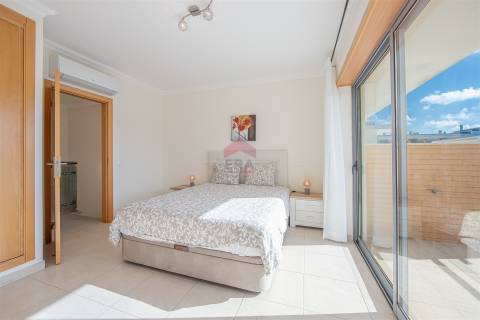 Apartamento T2 Venda em Albufeira e Olhos de Água,Albufeira