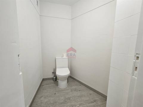 Loja  Venda em Faro (Sé e São Pedro),Faro