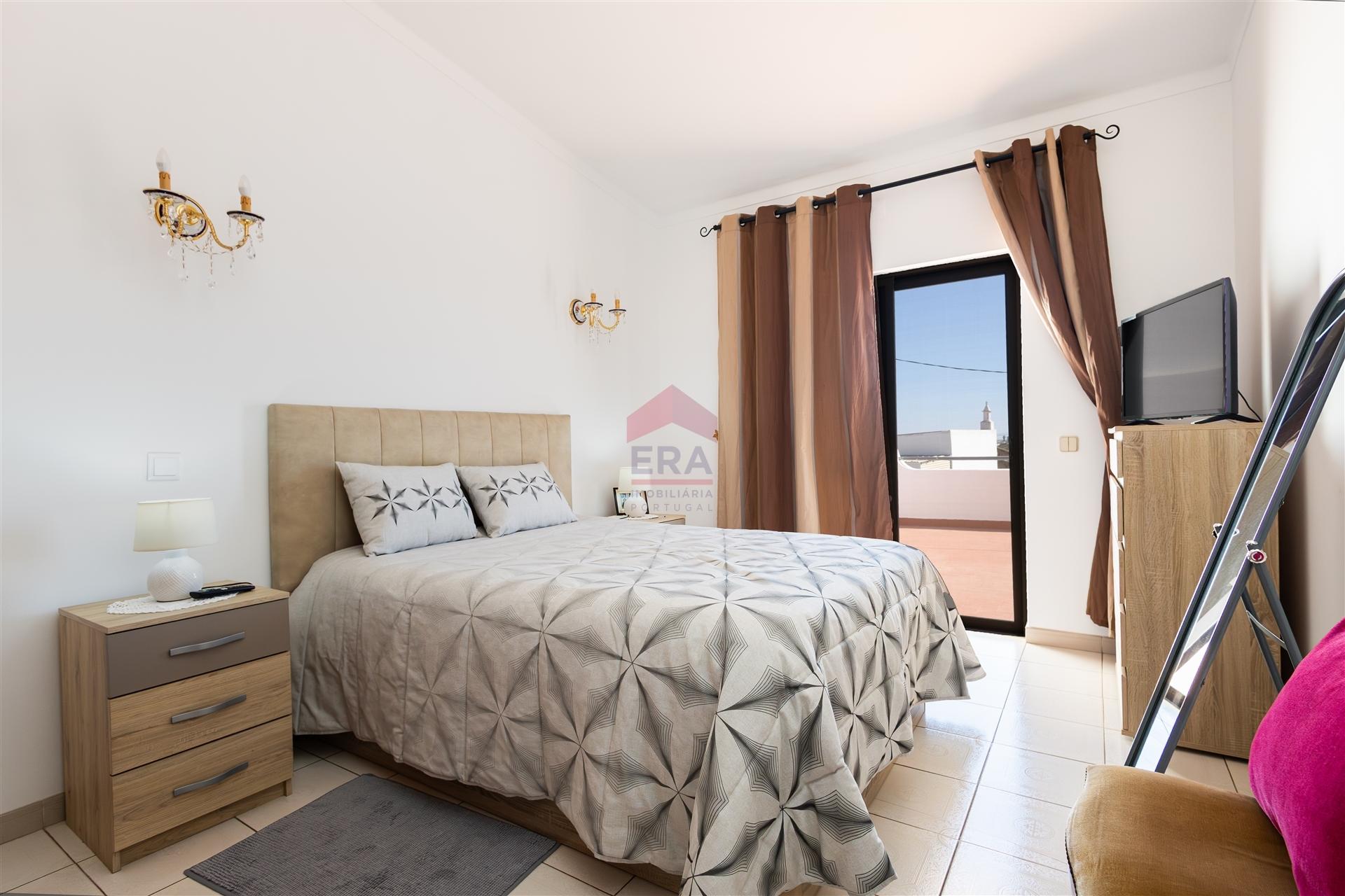 Moradia T5 Venda em Faro (Sé e São Pedro),Faro