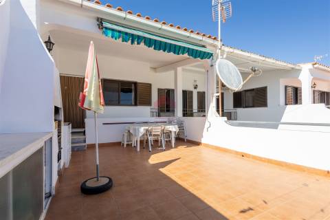 Moradia T5 Venda em Faro (Sé e São Pedro),Faro