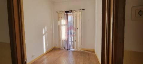 Moradia Geminada T6 Venda em Faro (Sé e São Pedro),Faro