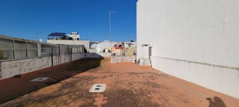 Moradia Geminada T6 Venda em Faro (Sé e São Pedro),Faro