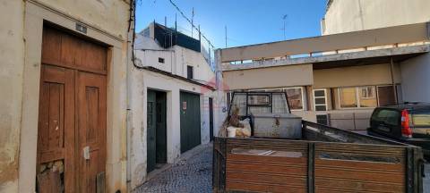 Moradia Geminada T6 Venda em Faro (Sé e São Pedro),Faro