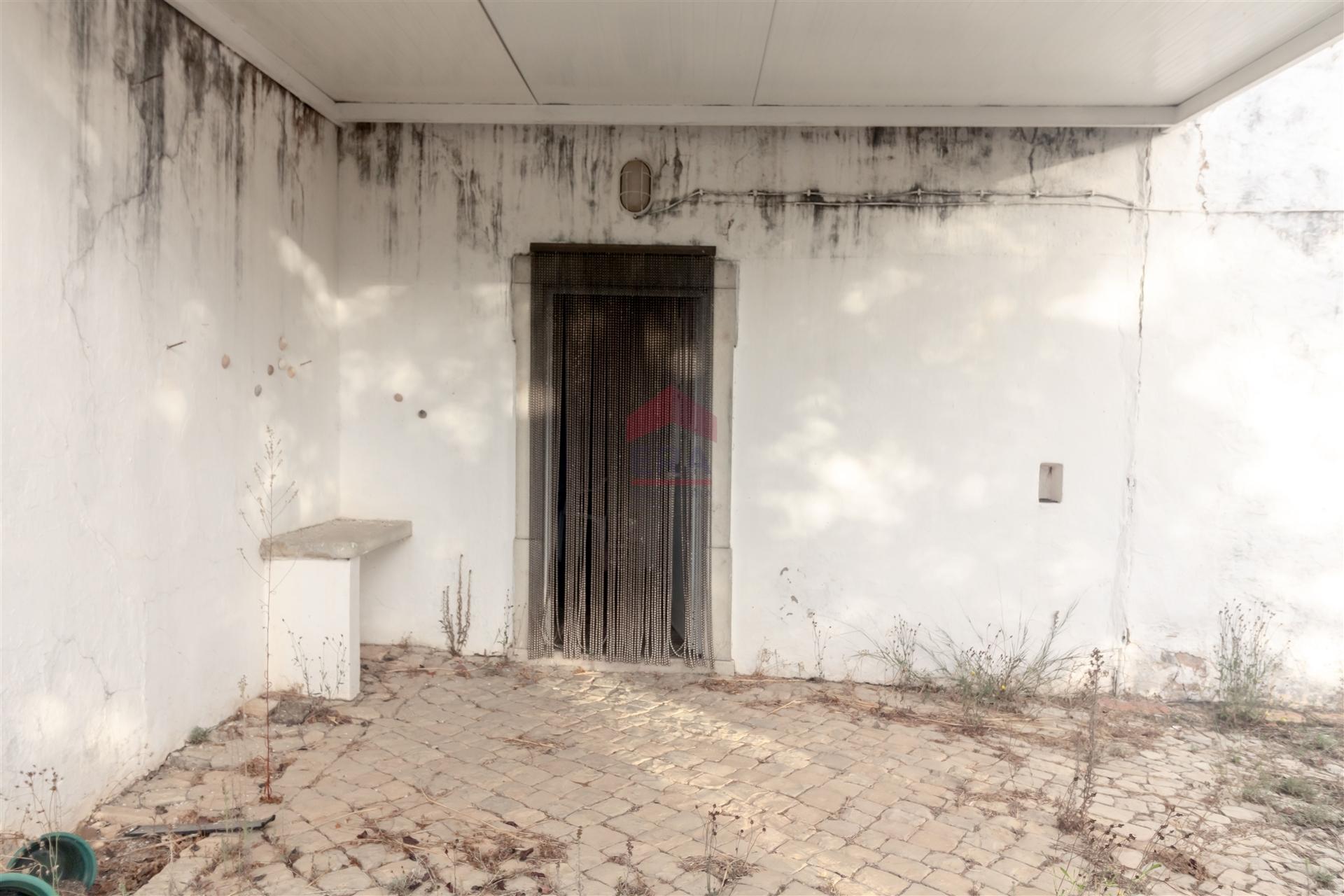 Moradia Isolada T2 Venda em Santa Bárbara de Nexe,Faro