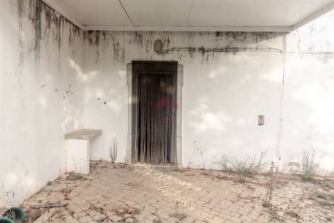 Moradia Isolada T2 Venda em Santa Bárbara de Nexe,Faro
