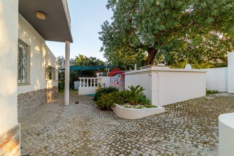 Moradia Isolada T3 Venda em Moncarapacho e Fuseta,Olhão