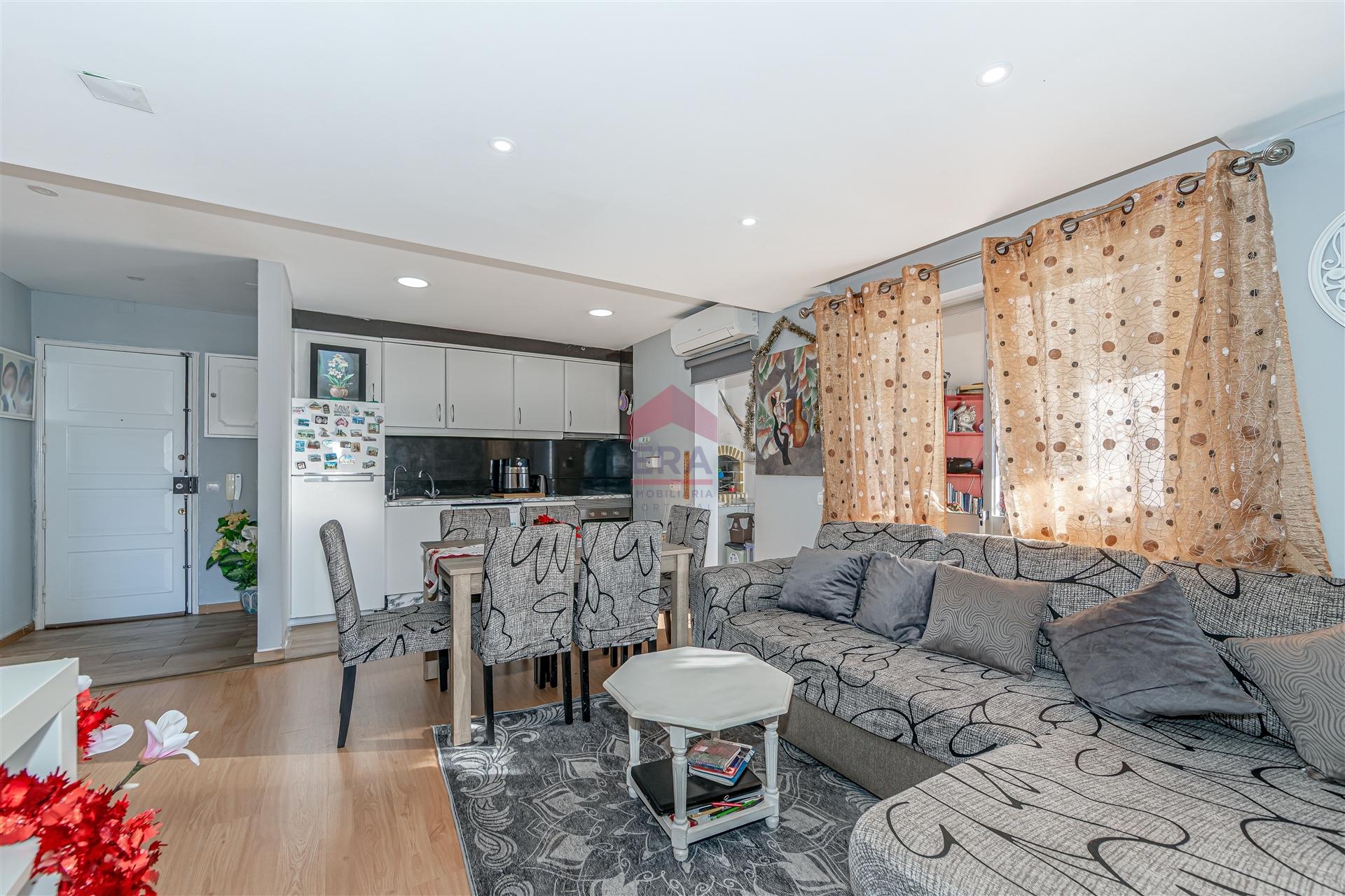 Apartamento T0+2 Venda em Quarteira,Loulé