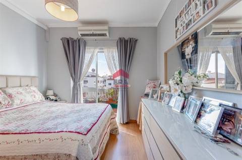 Apartamento T0+2 Venda em Quarteira,Loulé