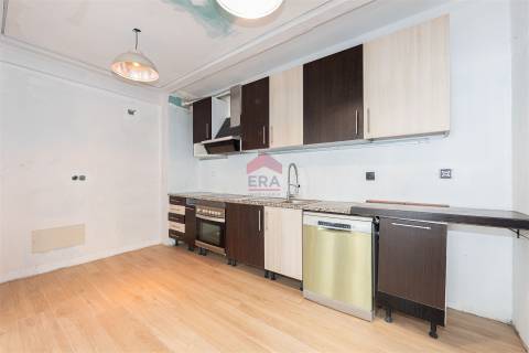 Apartamento T2 Venda em Quarteira,Loulé