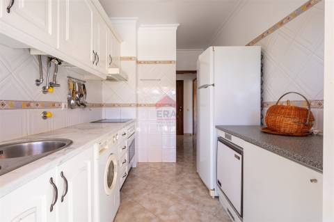 Apartamento T2 Venda em Quarteira,Loulé