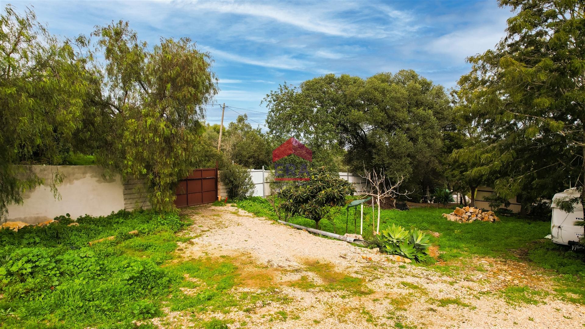 Armazém T5 Venda em Moncarapacho e Fuseta,Olhão