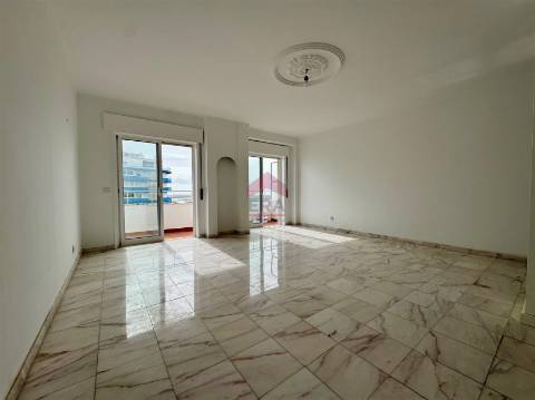 Apartamento T4 Venda em Faro (Sé e São Pedro),Faro